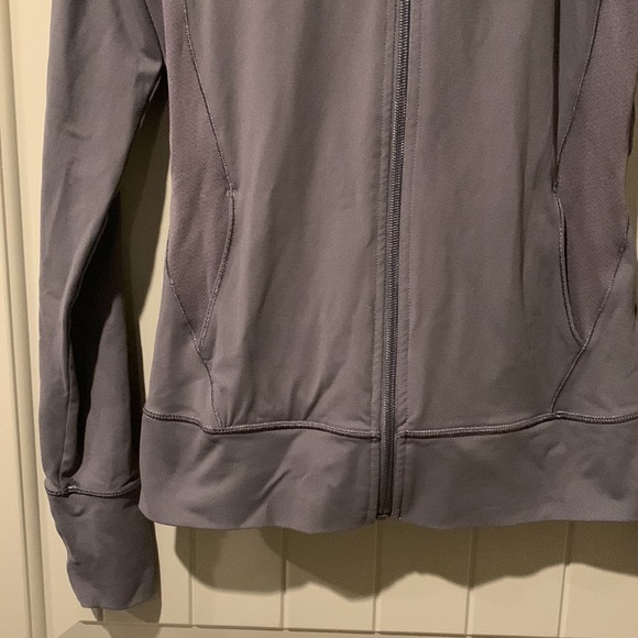 ALO Yoga Zip-Up Hoodie - Picture 3 of 10